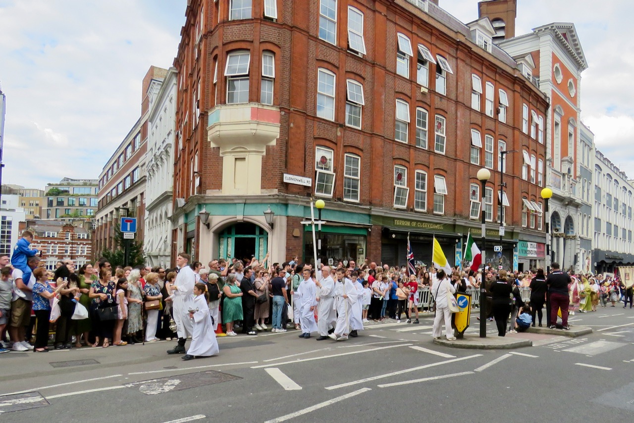 London Procession in Honour of Our Lady of Mount Carmel